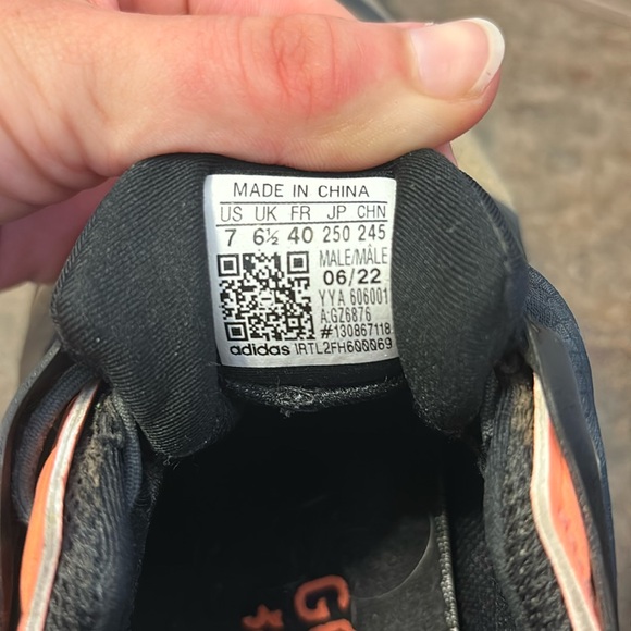 Adidas running shoes - Picture 5 of 6